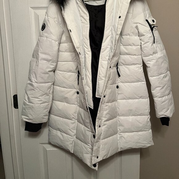 Nautica Hooded White Puffer Coat with faux fur trim and Zip Insert - Picture 2 of 7
